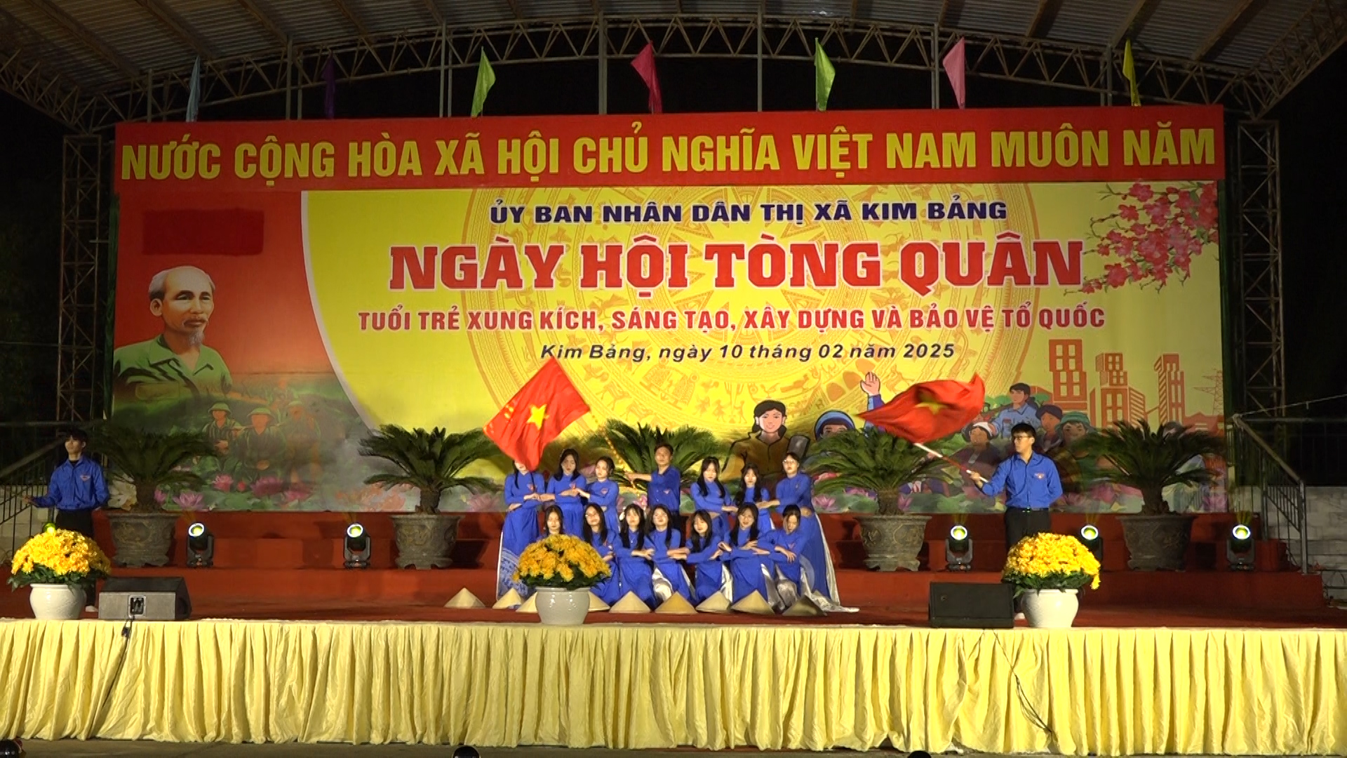 kim bang tô chưc ngay hôi tong quân.jpg