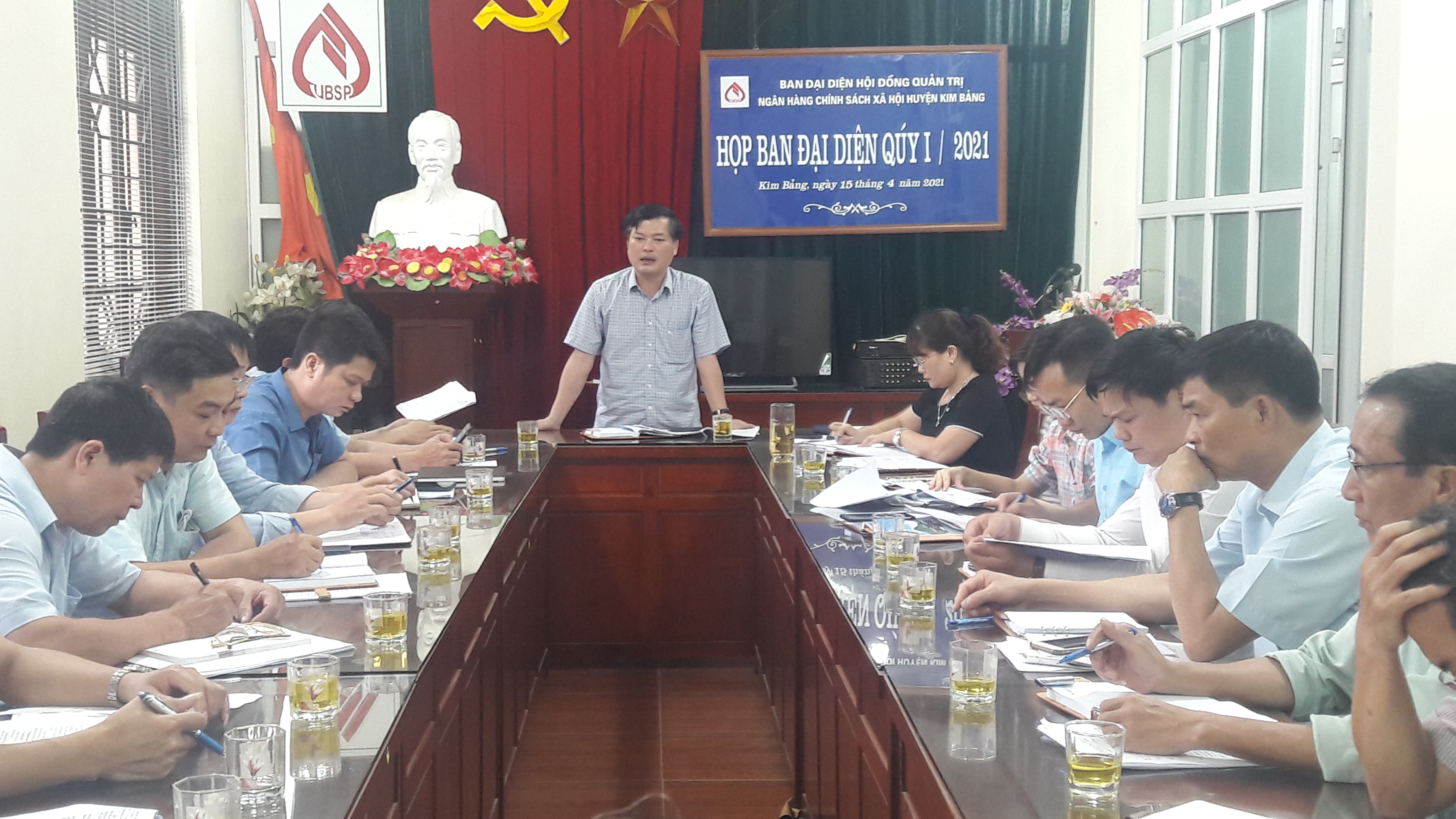 Đồng chí Nguyễn Hồng Sơn, phó chủ tịch UBND huyện phát biểu chỉ đạo hội nghị.jpg