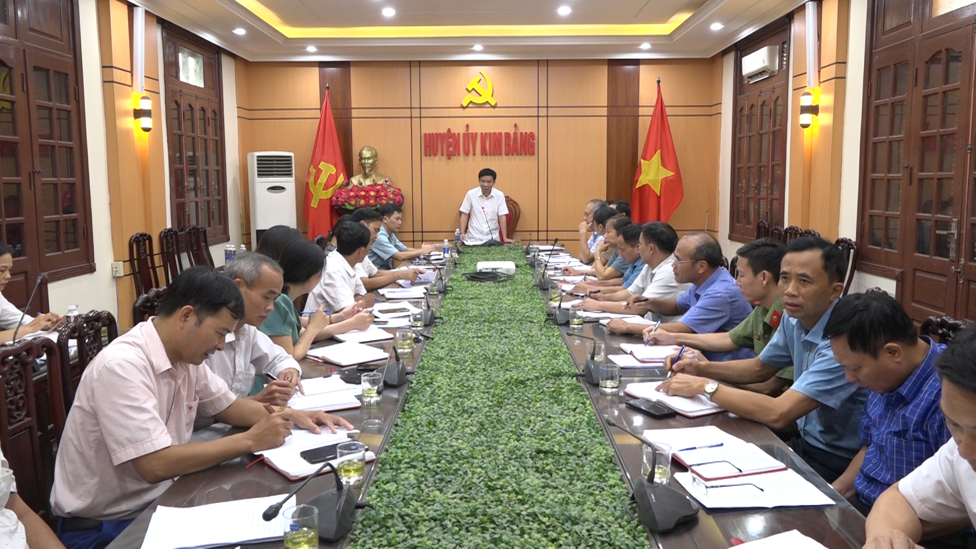 Ủy ban kiểm tra huyện ủy Kim Bảng tổ chức sơ kết 9 tháng đầu năm 2023.jpg