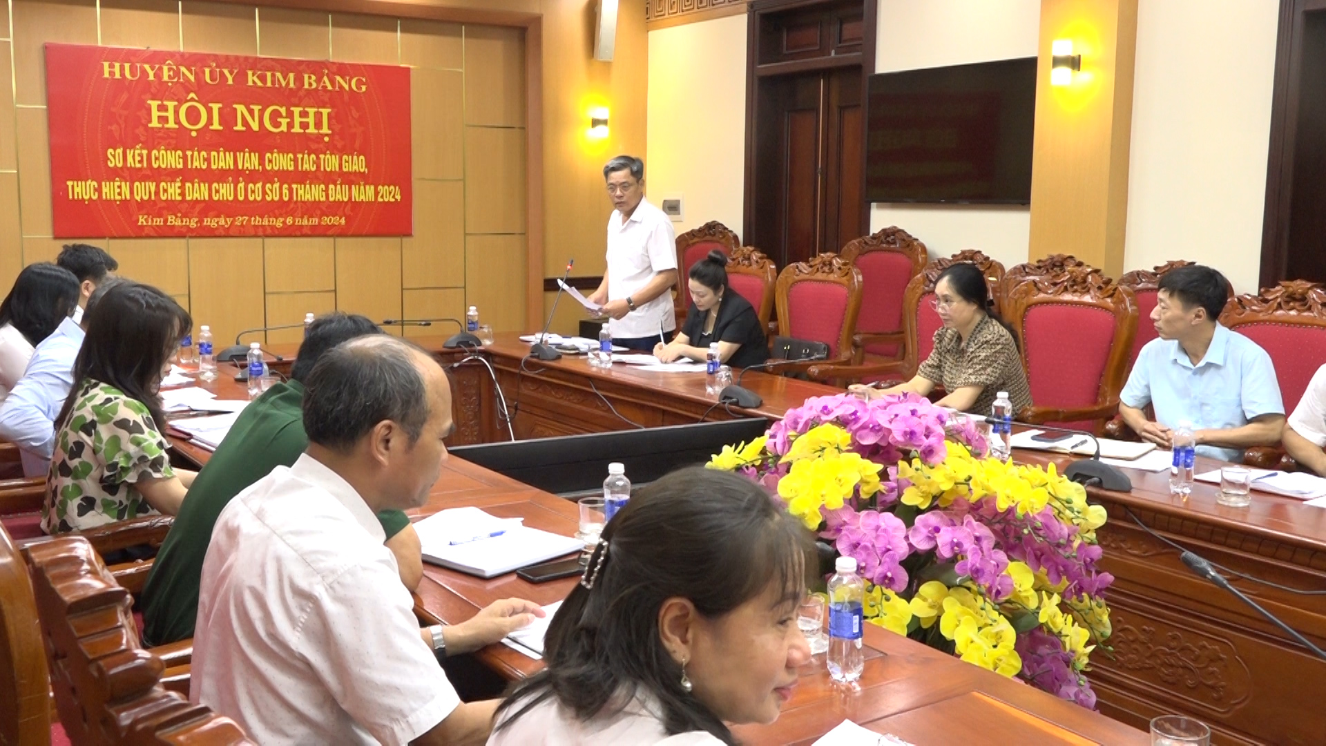 Lãnh đạo Ban Dân vận tỉnh ủy phát biểu tại hội nghị.jpg
